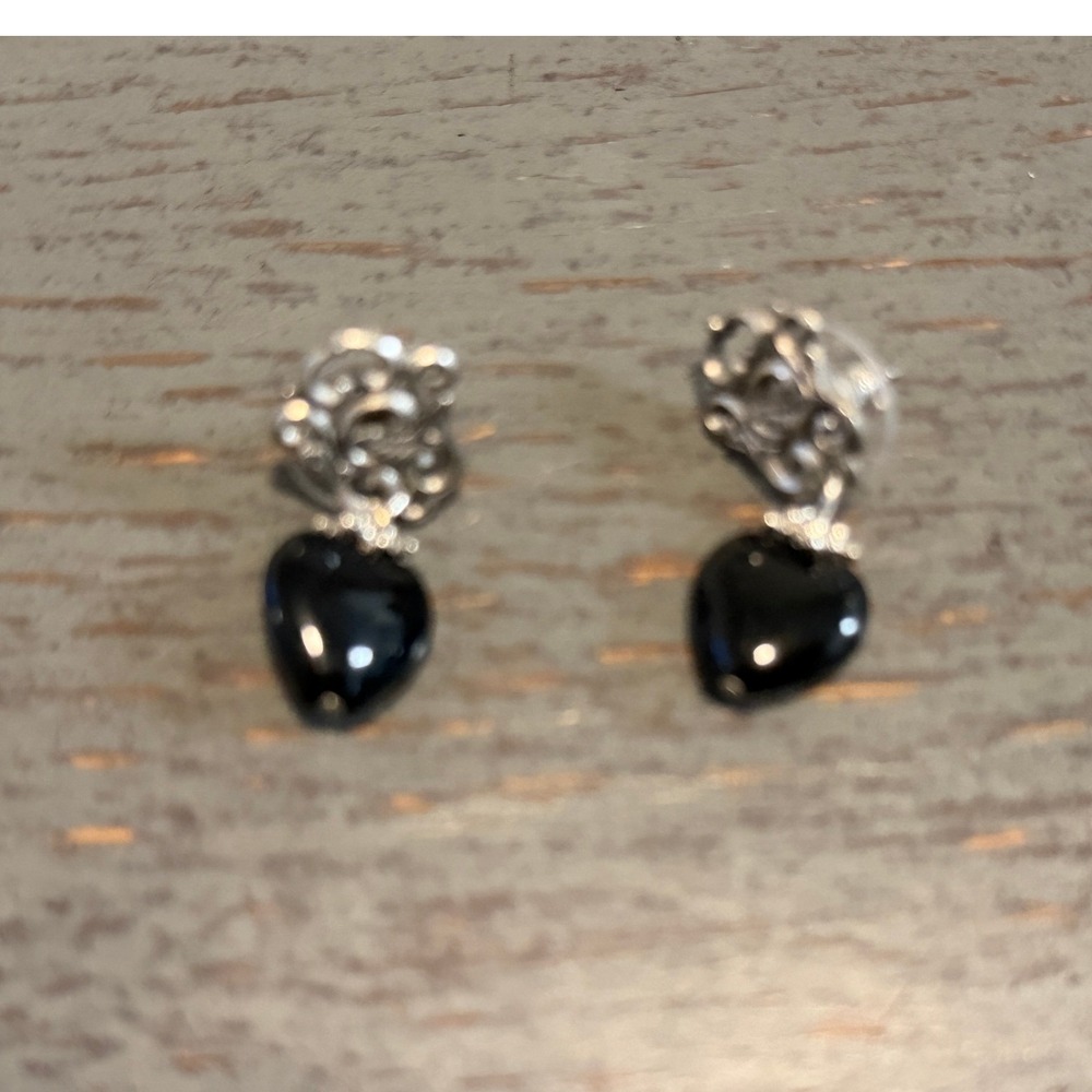 Silver Tone Filigree Flower Black Heart Dangle Drop Earrings Studs Gothic Style